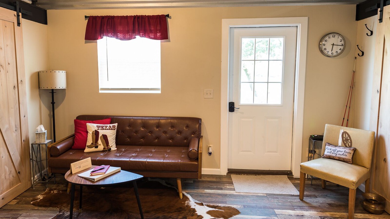 Photo of Livingroom in Round Top