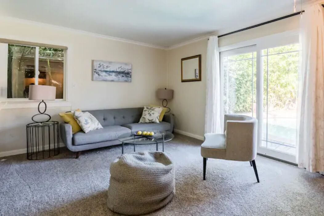 Photo of Livingroom in Shoreline West