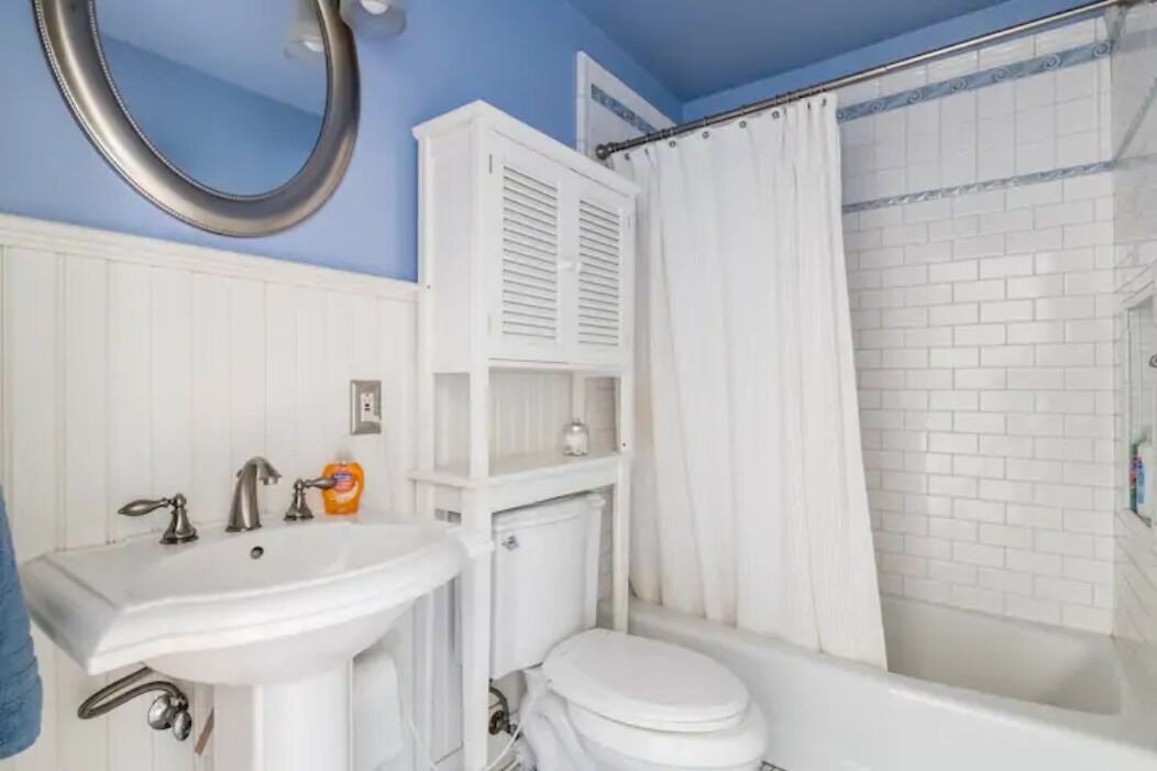 Photo of Bathroom in Shoreline West