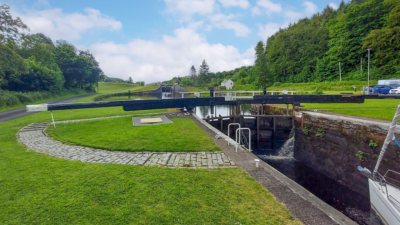 Photo of Others in Tayvallich