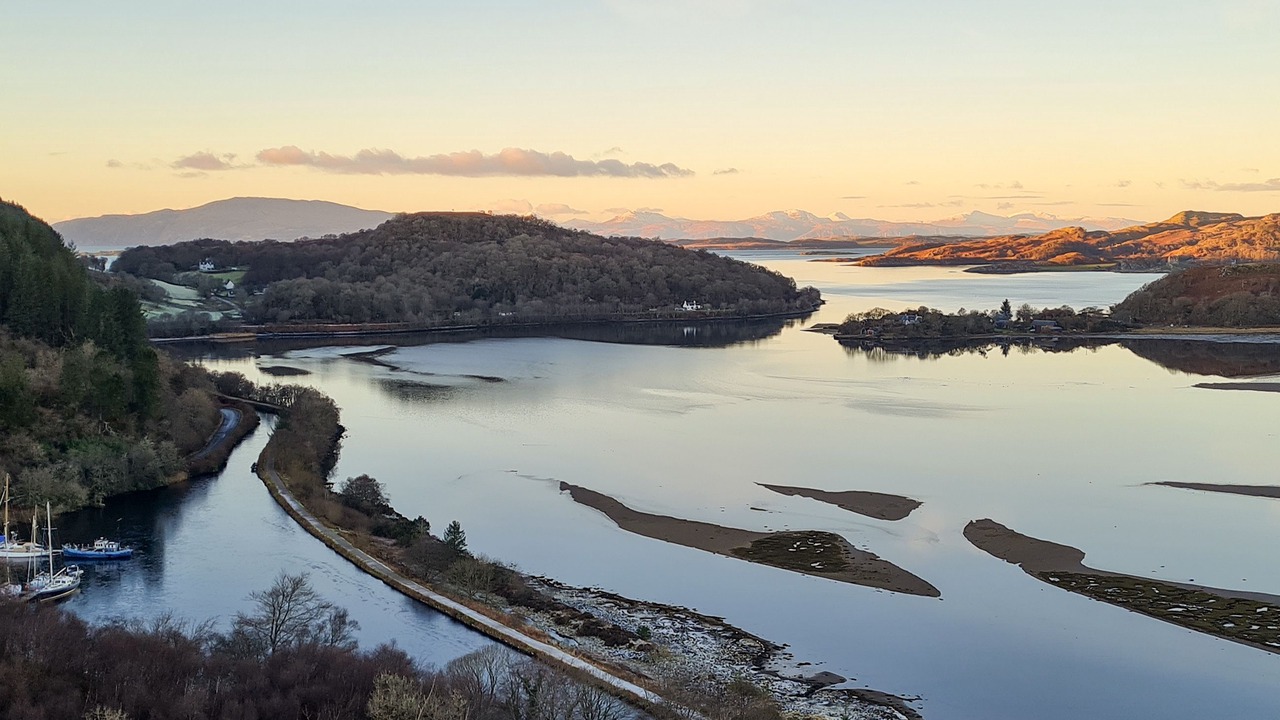Photo of Others in Tayvallich
