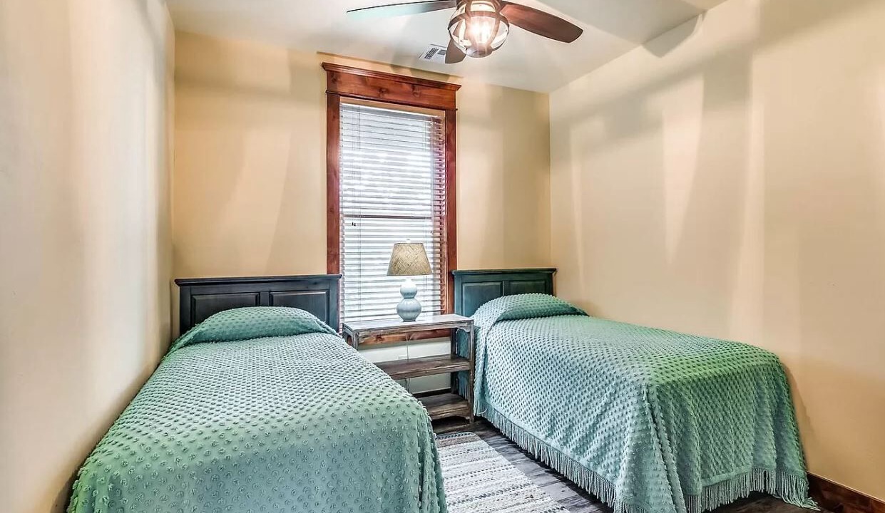 Photo of Bedroom in Hoyt
