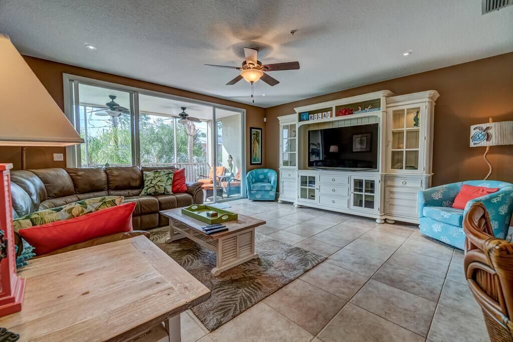 Photo of Livingroom in Bradenton Beach
