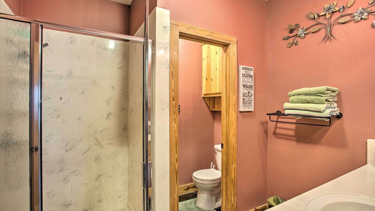Photo of Bathroom in Cotton Gin