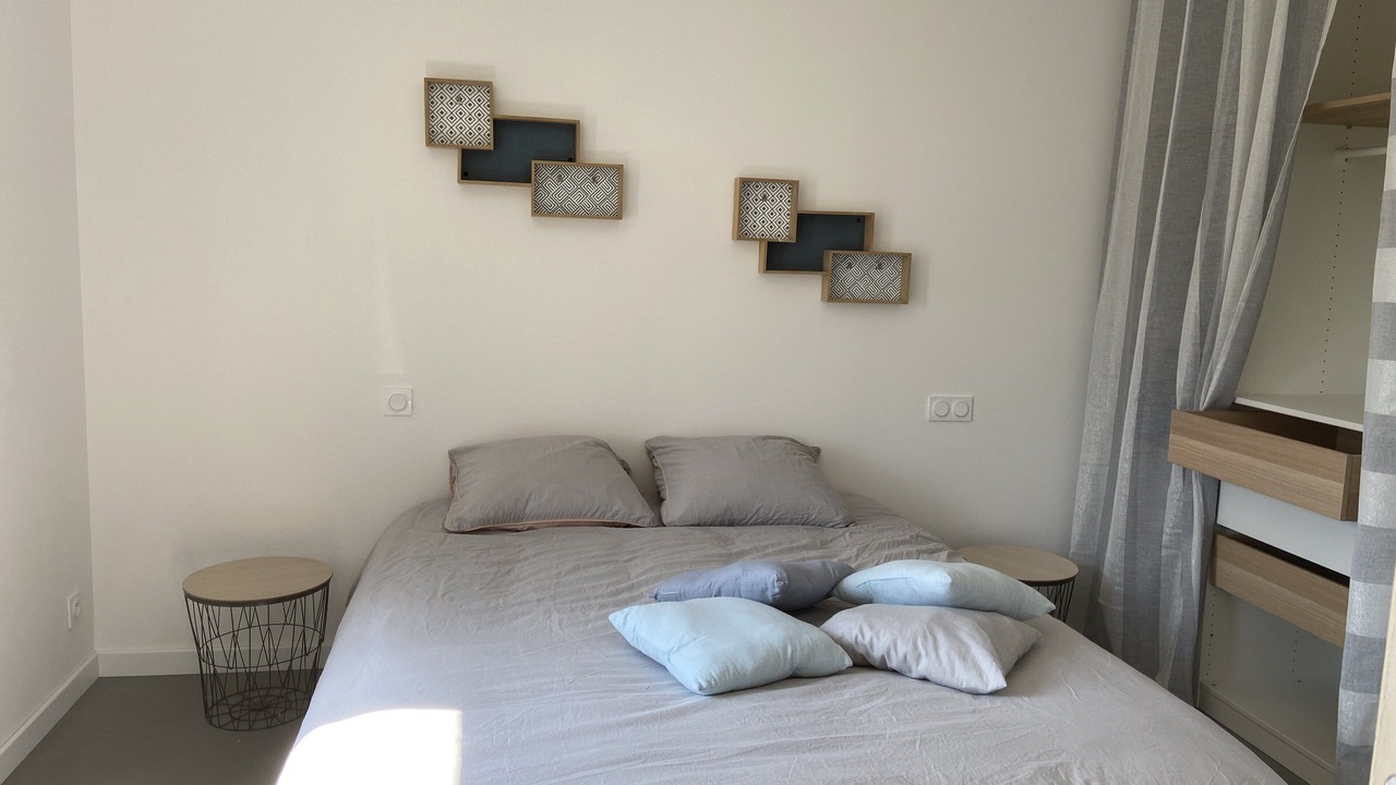 Photo of Bedroom in Lannion