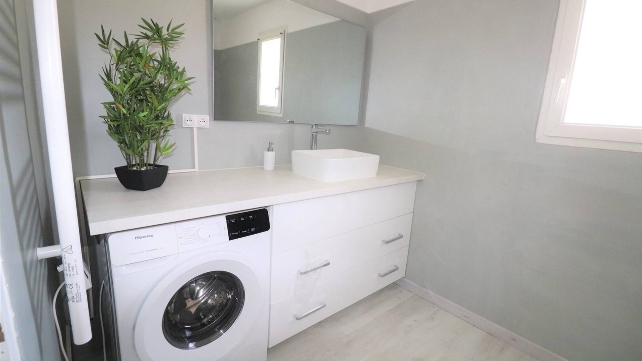 Photo of Bathroom in Le Grau-Du-Roi