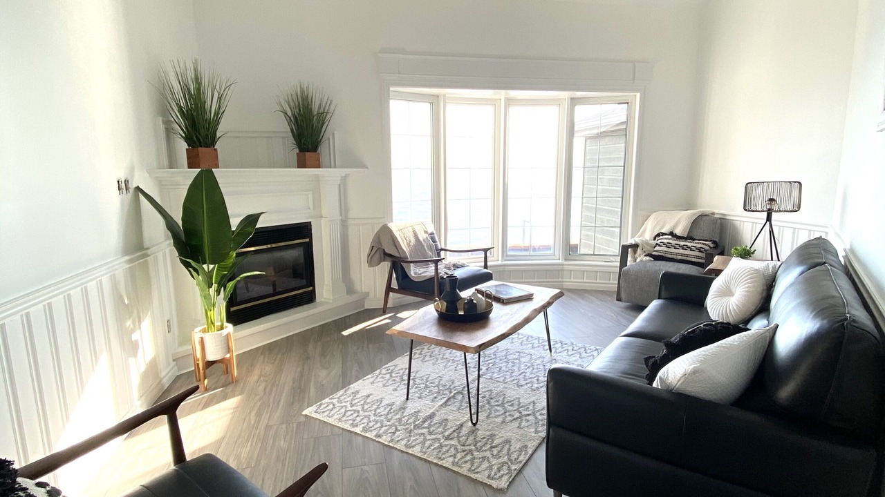 Photo of Livingroom in Leamington