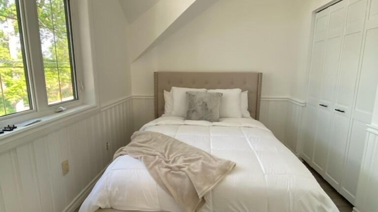 Photo of Bedroom in Leamington