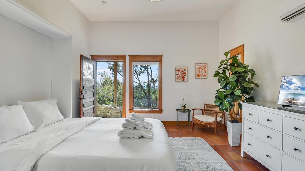 Photo of Bedroom in Barton Creek Highlands