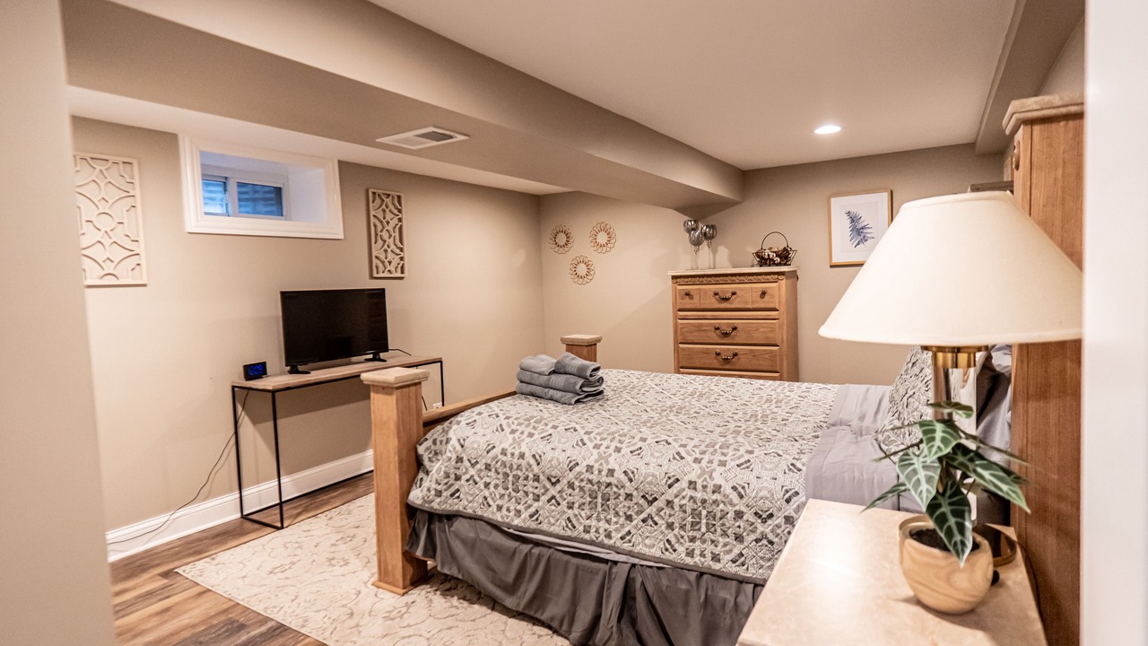 Photo of Bedroom in Round Lake