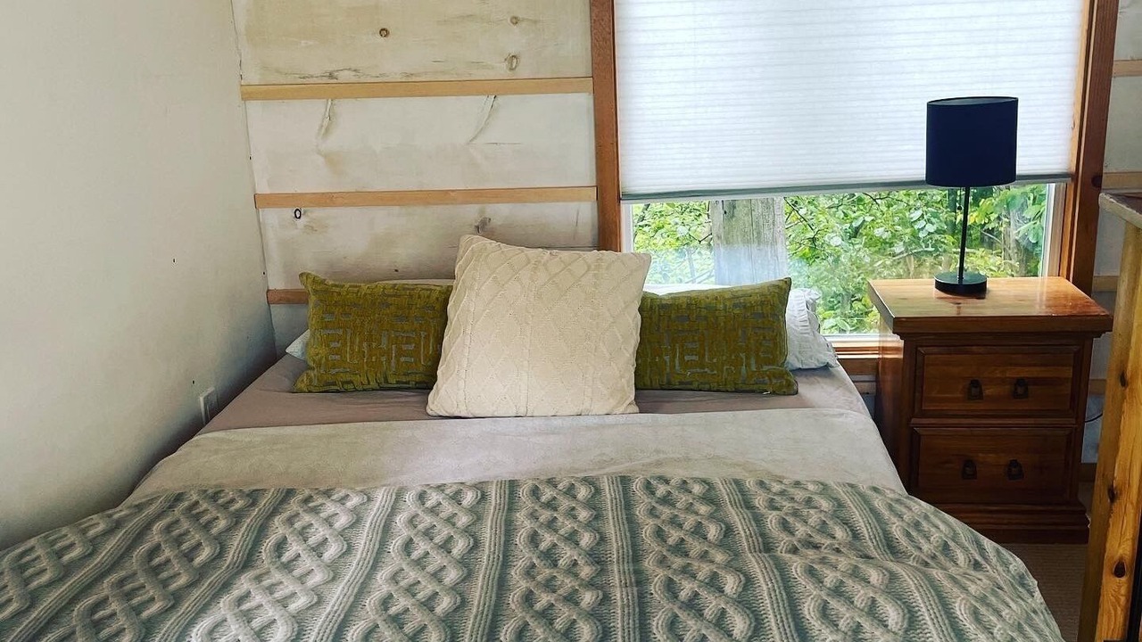 Photo of Bedroom in Meaford
