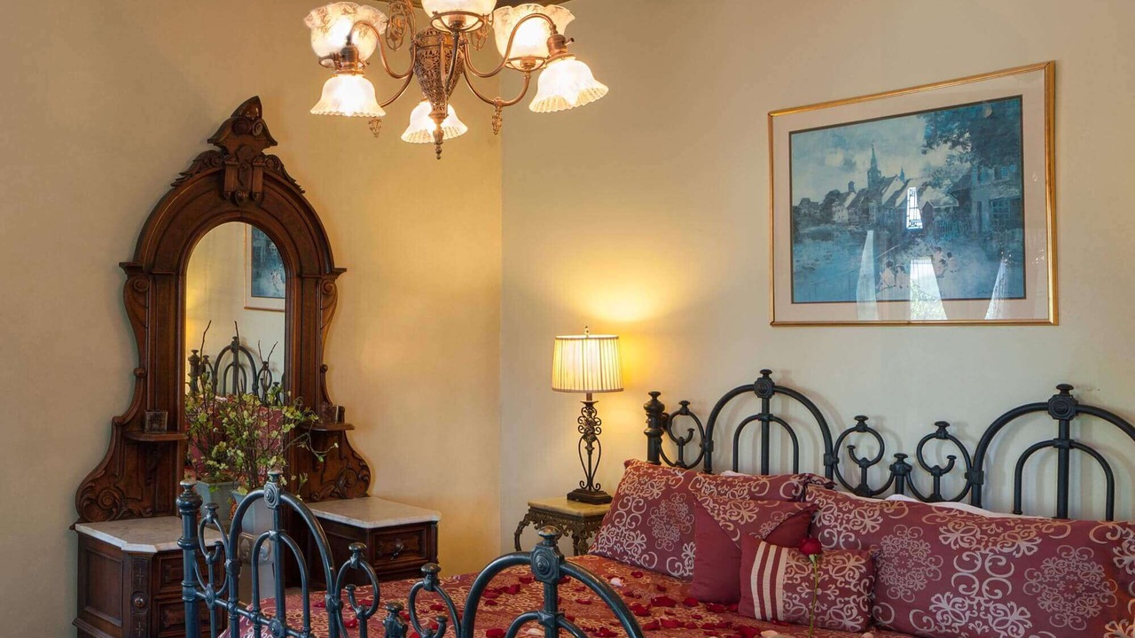 Photo of Bedroom in West Main HIll