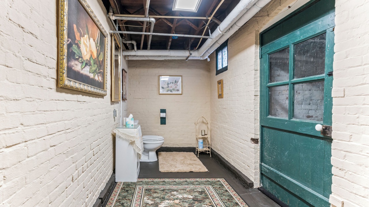 Photo of Bathroom in Carlinville