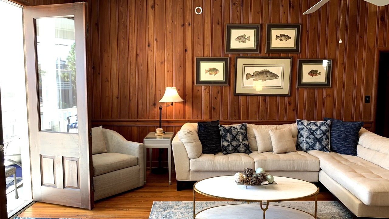Photo of Livingroom in Sullivan's Island