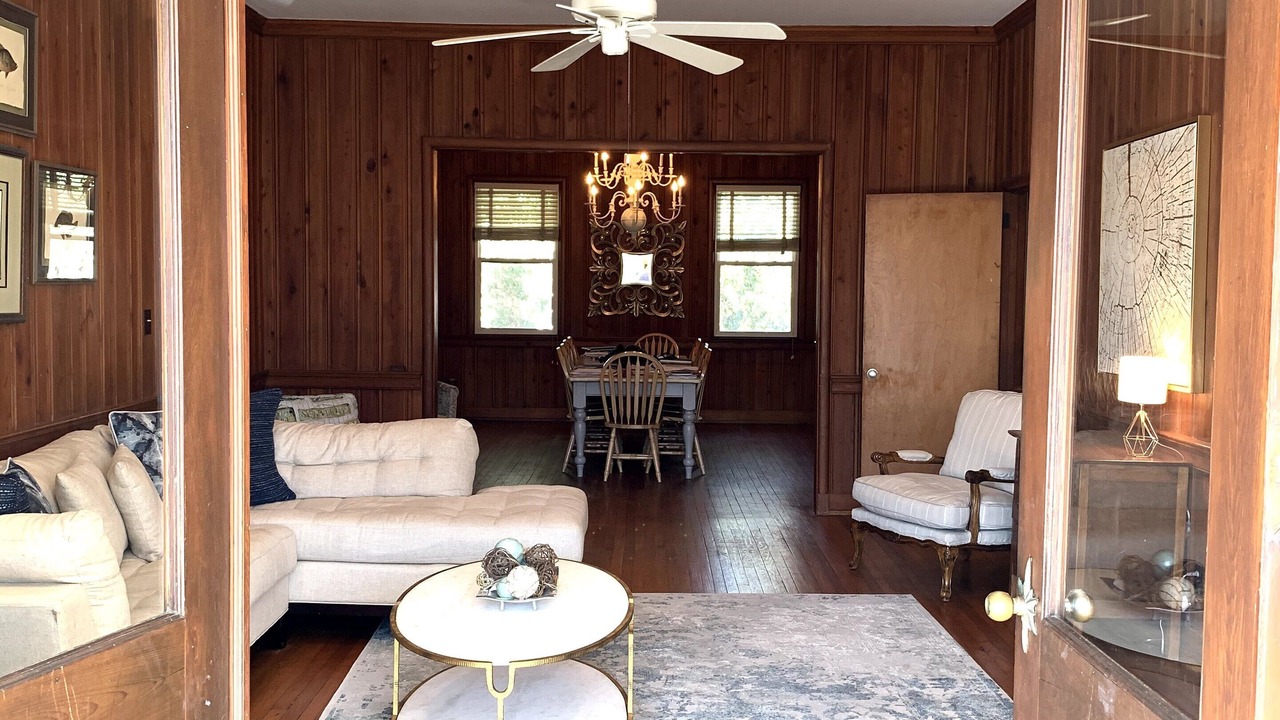 Photo of Livingroom in Sullivan's Island