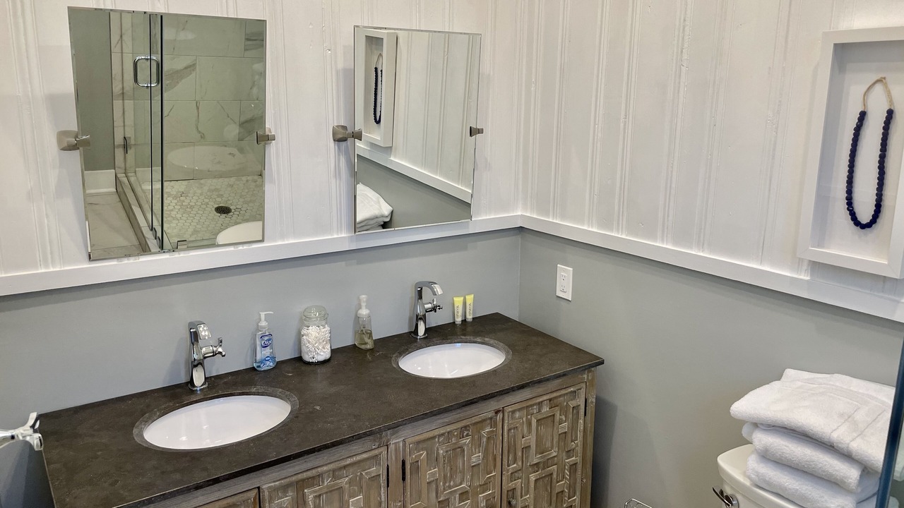 Photo of Bathroom in Sullivan's Island