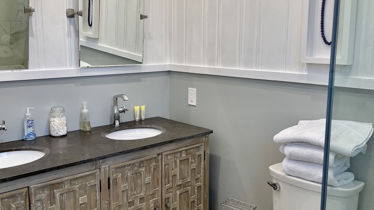 Photo of Bathroom in Sullivan's Island