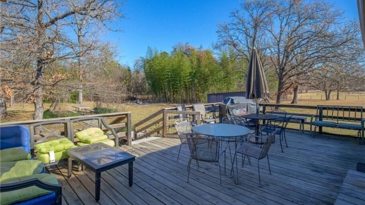 Photo of Outdoor in Sulphur