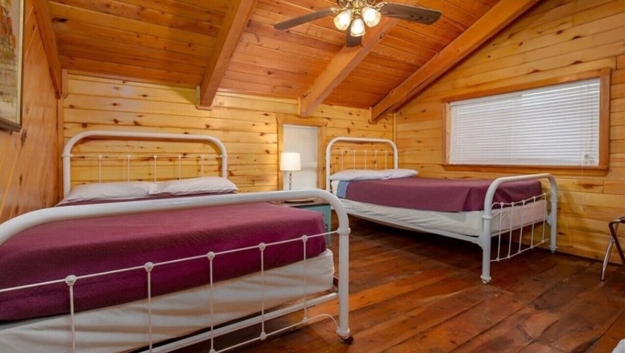 Photo of Bedroom in Sulphur