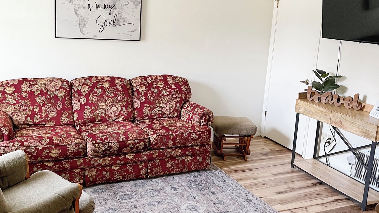Photo of Livingroom in Medicine Lodge
