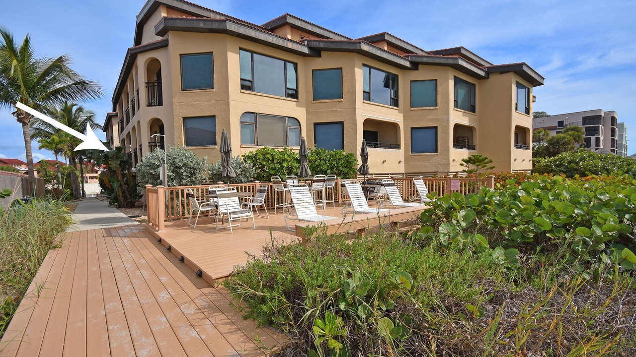 Photo of Patio Balcony in Englewood