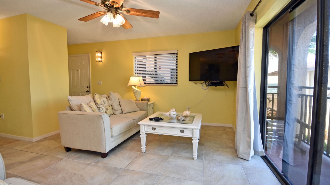 Photo of Livingroom in Englewood