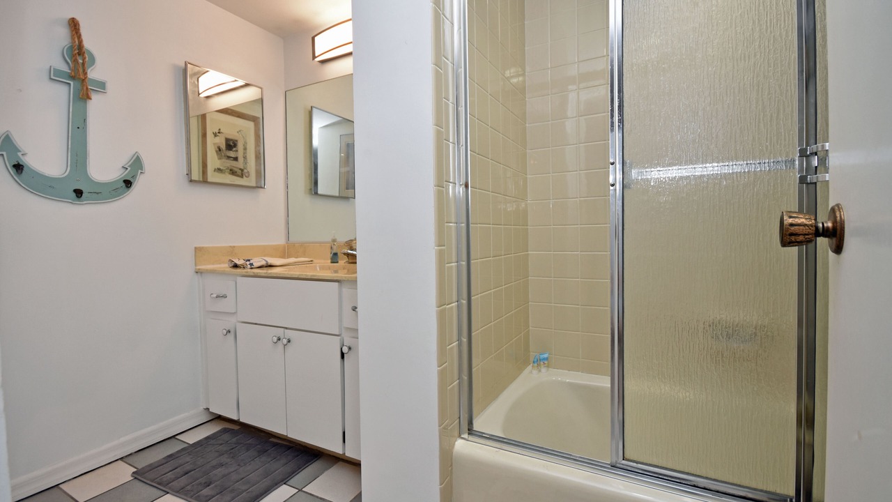 Photo of Bathroom in Englewood