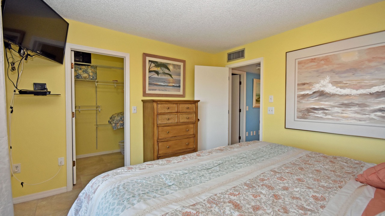 Photo of Bedroom in Englewood