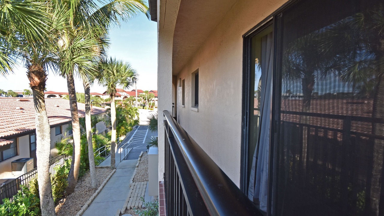 Photo of Outdoor in Englewood