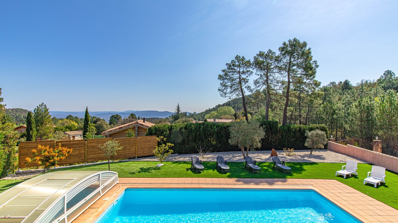 Photo of Outdoor in Banne