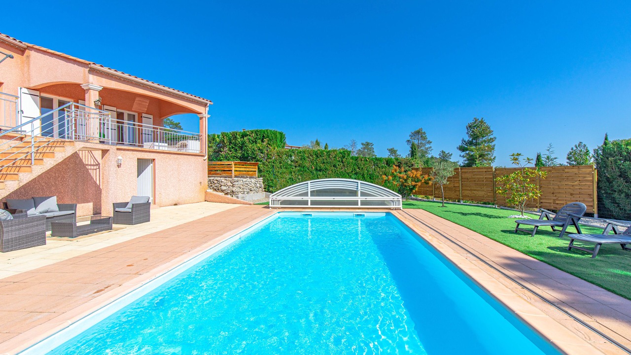Photo of Outdoor in Banne