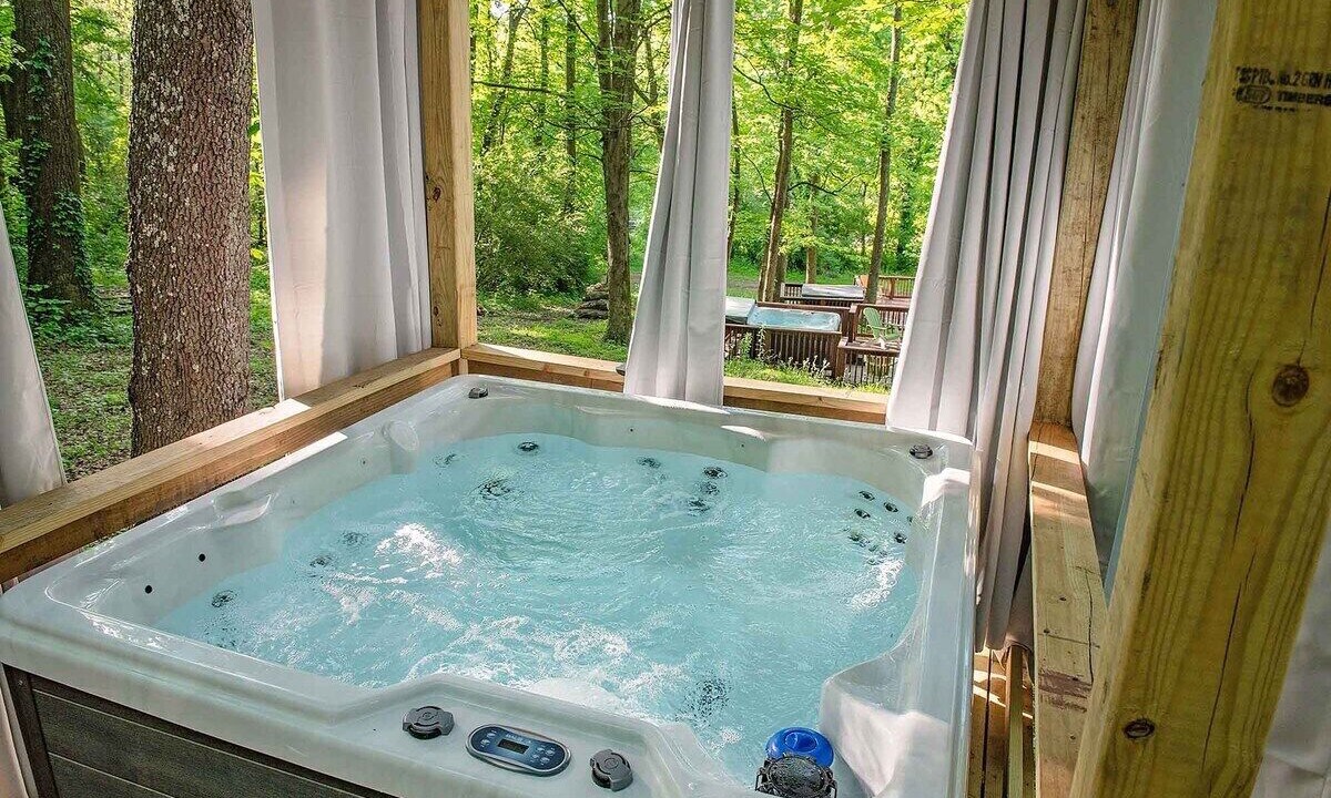 Photo of Others in Lookout Valley Neighborhood Association