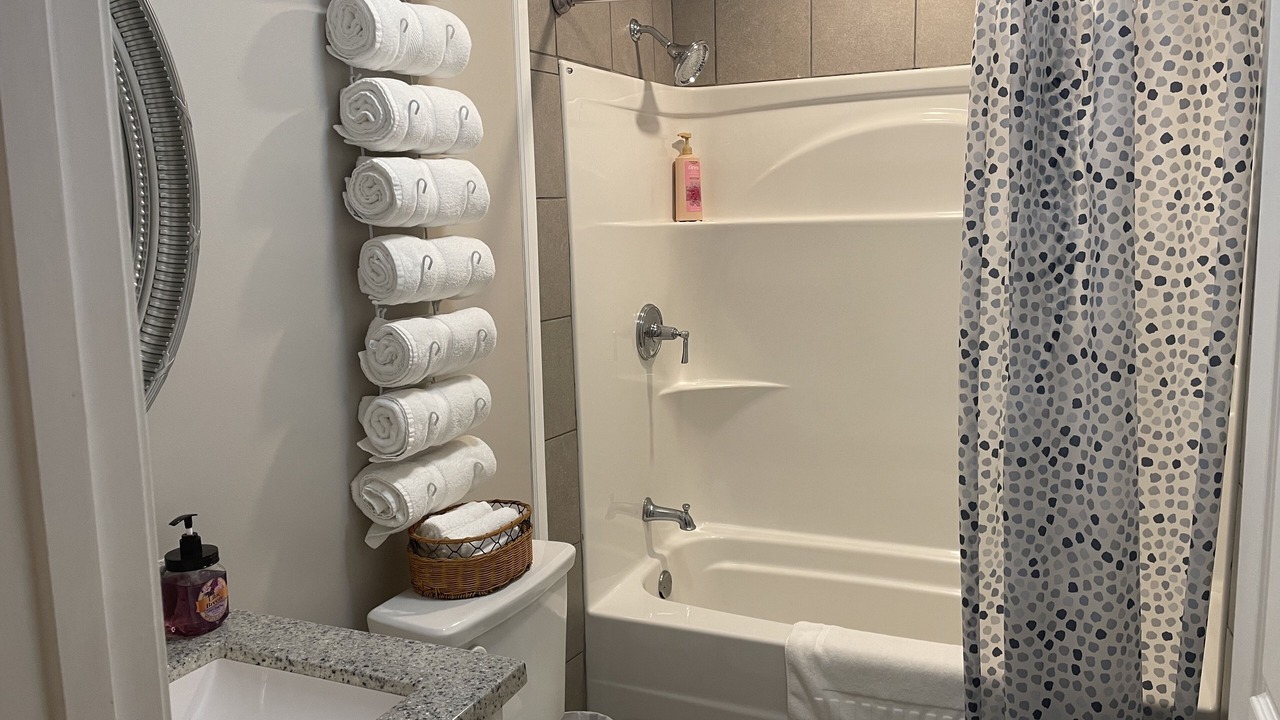 Photo of Bathroom in Pine Mountain Valley