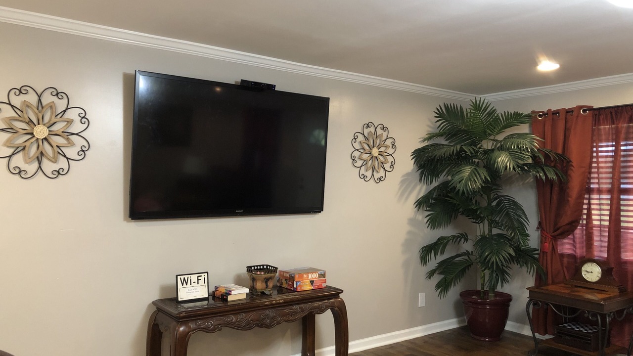 Photo of Livingroom in Pine Mountain Valley