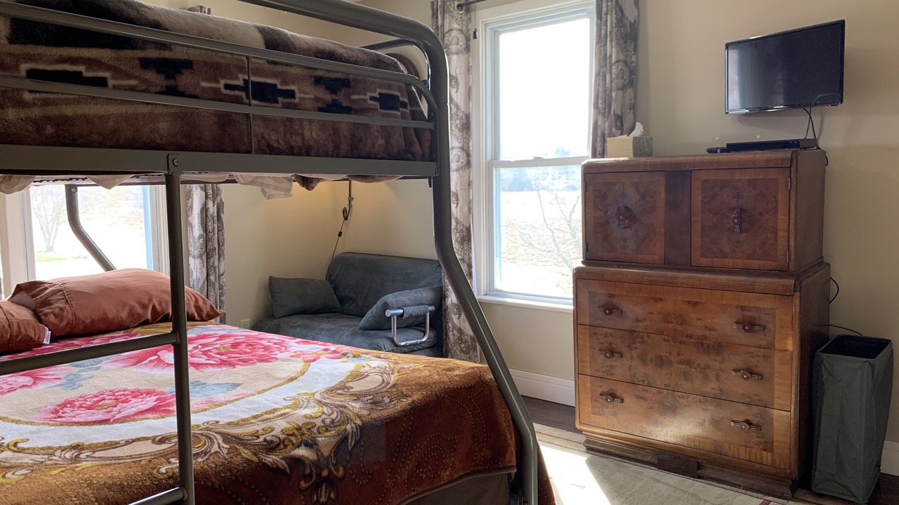 Photo of Bedroom in Confluence
