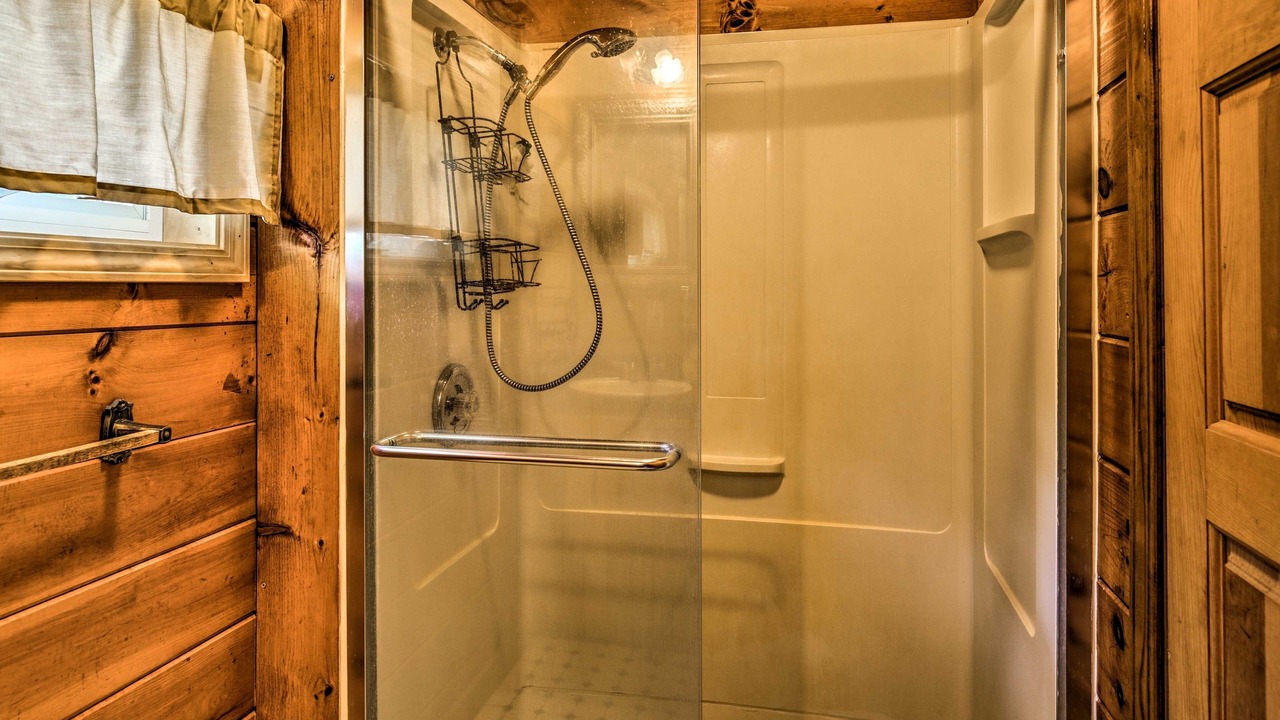 Photo of Bathroom in Chippewa Bay