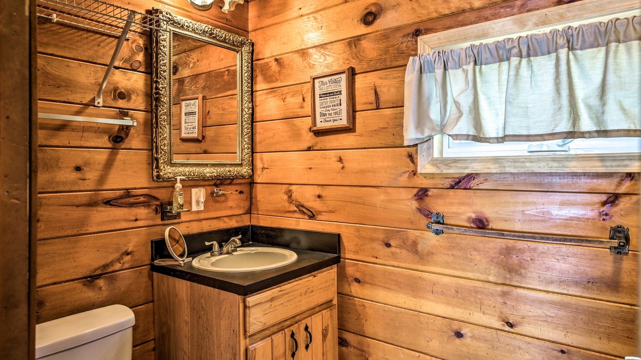 Photo of Bathroom in Chippewa Bay