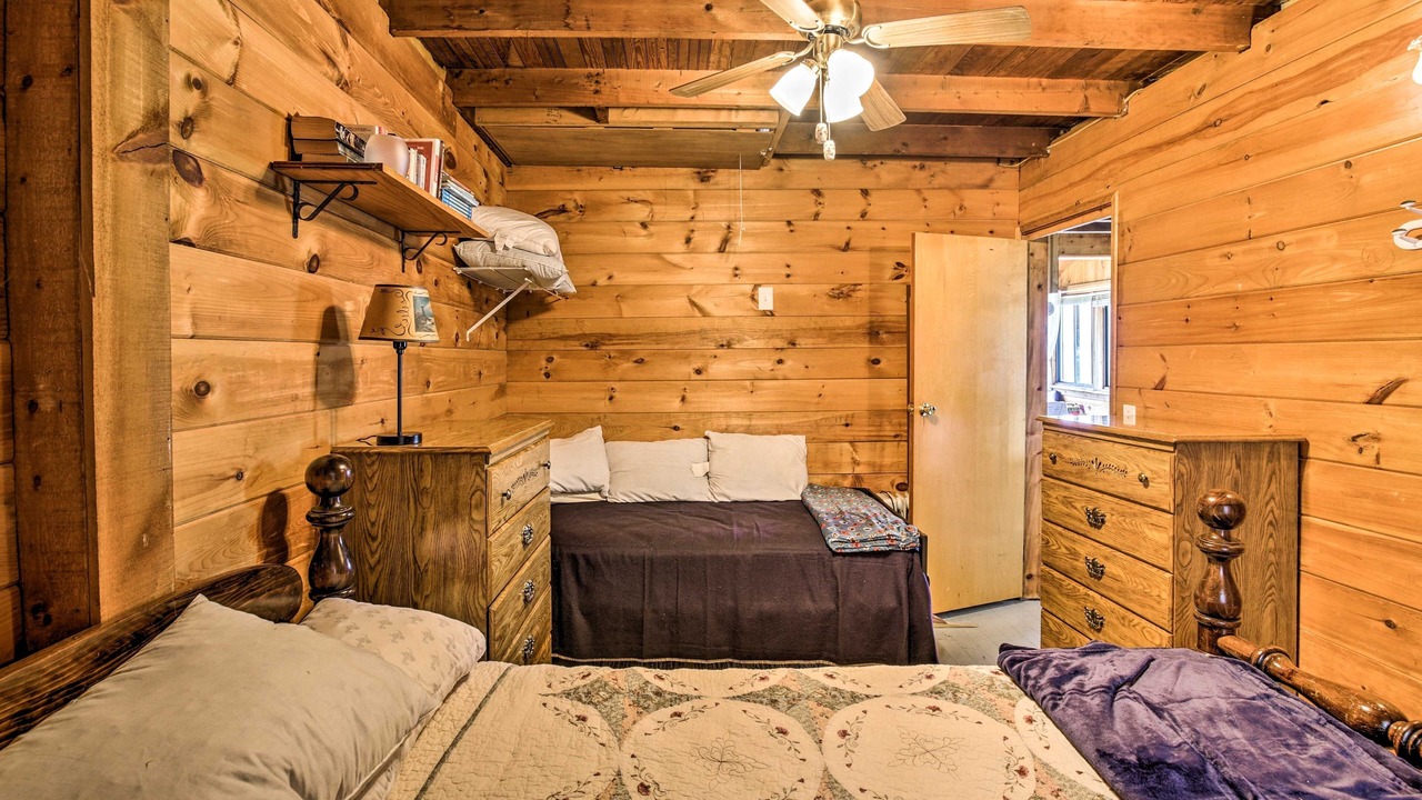 Photo of Bedroom in Chippewa Bay