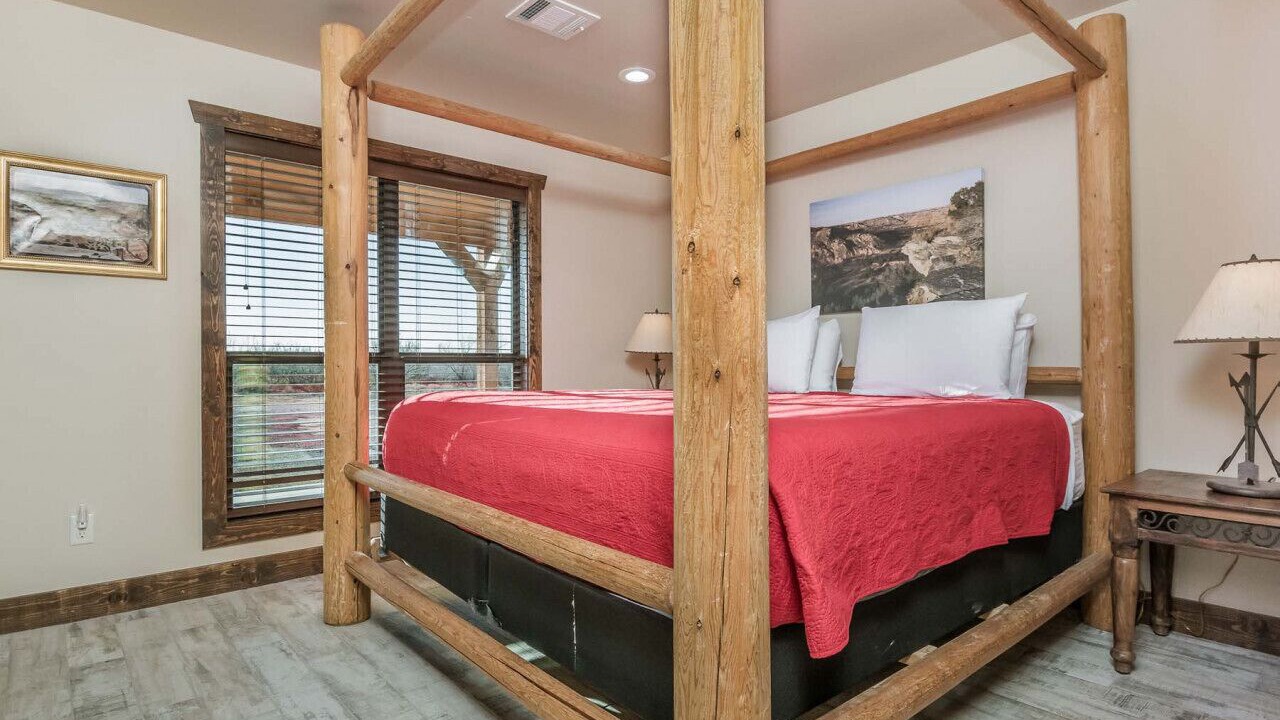 Photo of Bedroom in Canyon