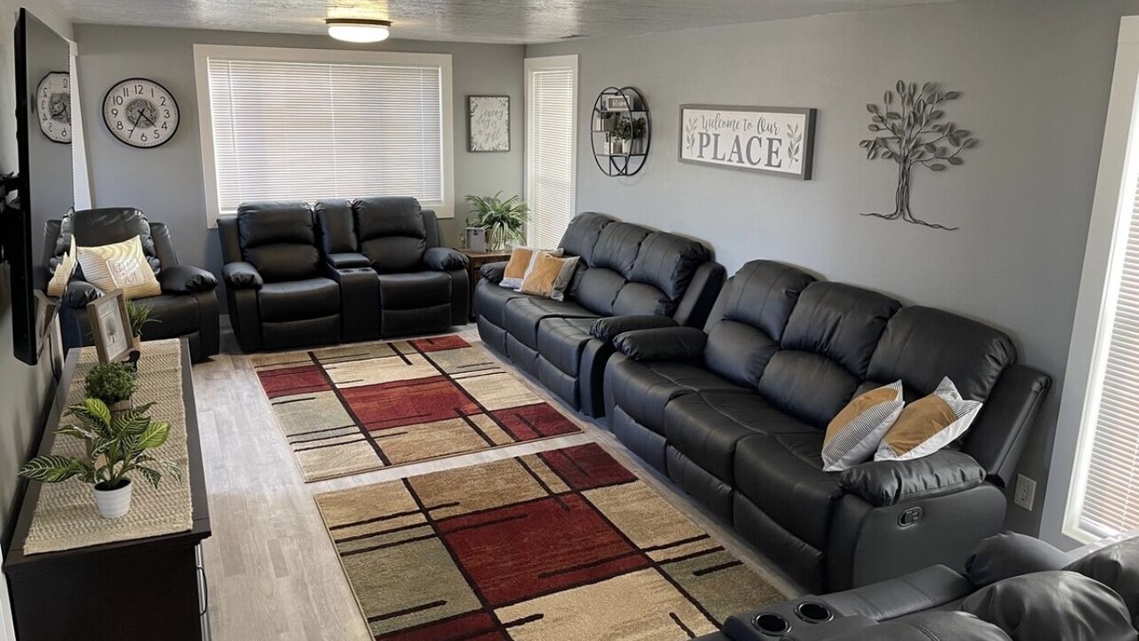 Photo of Livingroom in Castle Dale