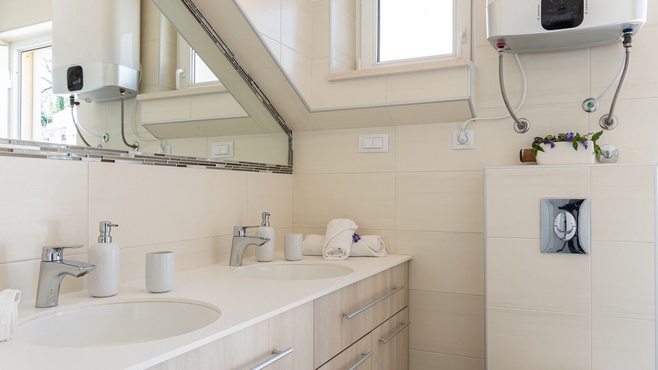 Photo of Bathroom in Zavrelje