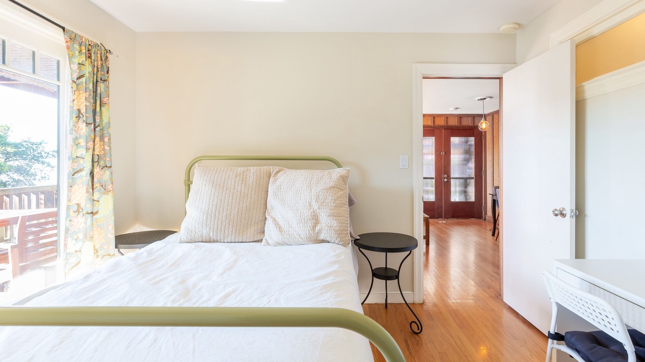 Photo of Bedroom in Berkeley