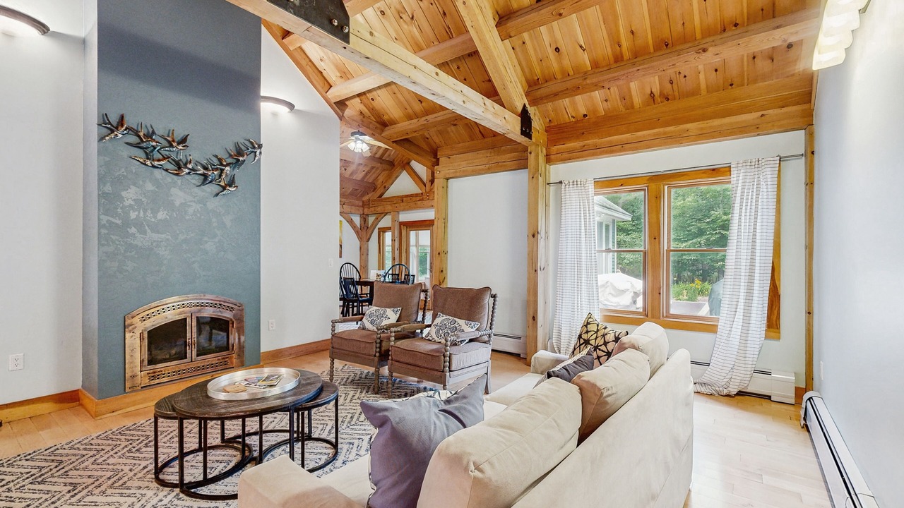 Photo of Livingroom in Freedom