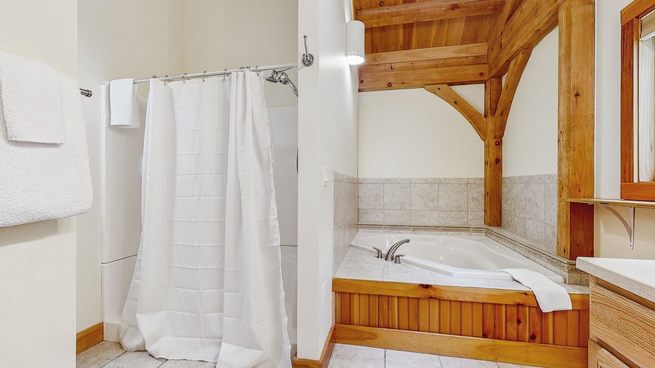 Photo of Bathroom in Freedom