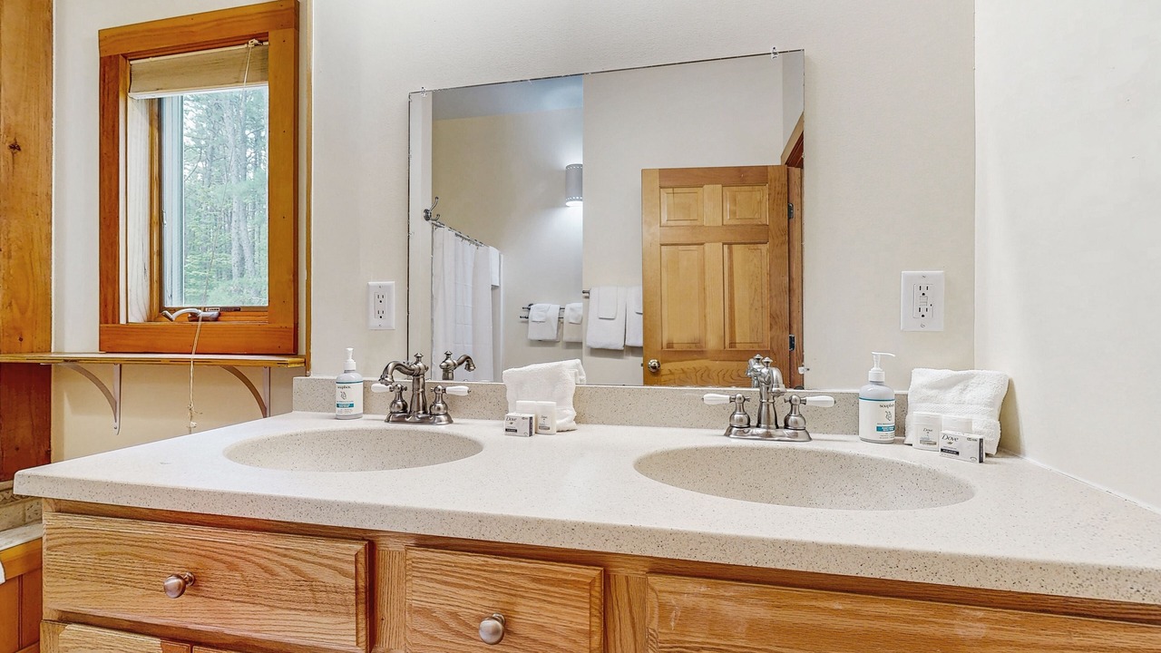 Photo of Bathroom in Freedom