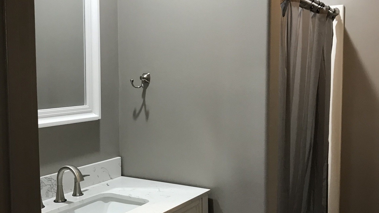 Photo of Bathroom in Keokuk