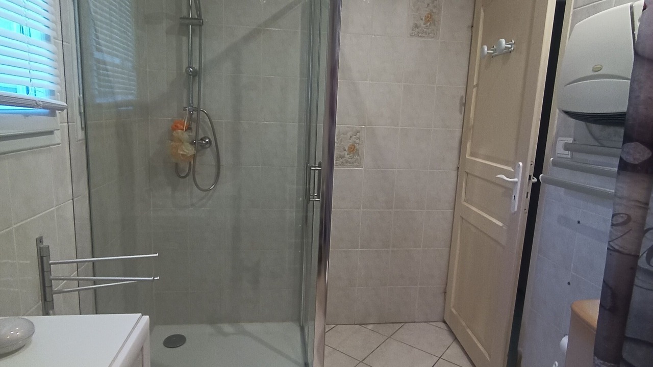 Photo of Bathroom in Caussade
