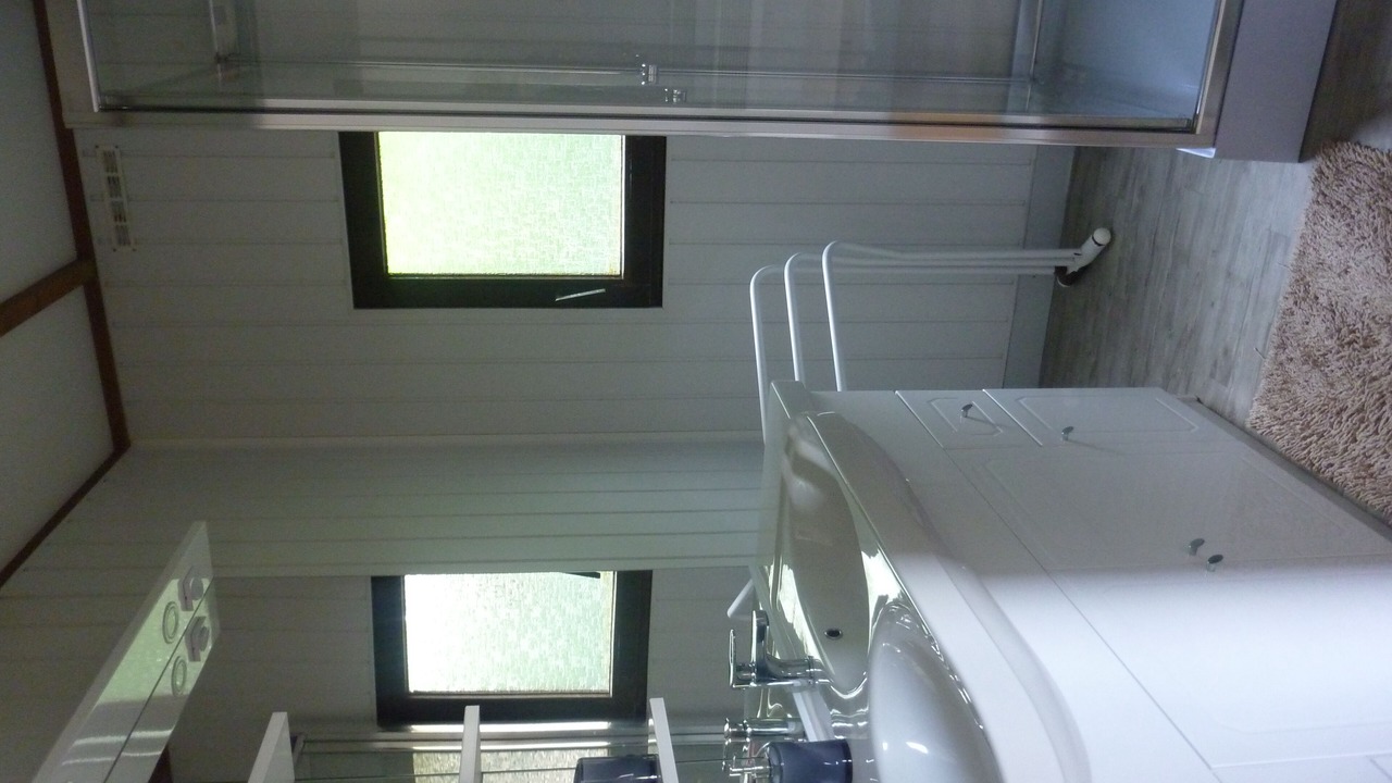 Photo of Bathroom in Pertheville-Ners