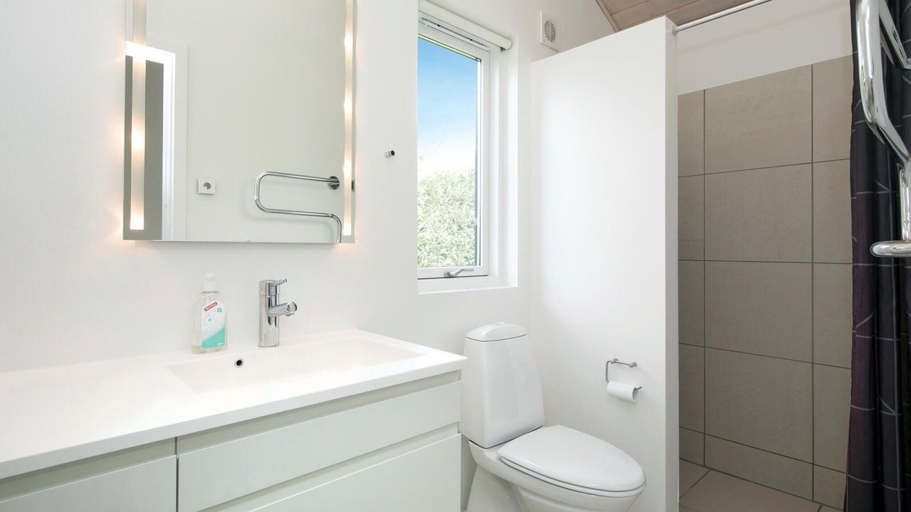 Photo of Bathroom in Saltum