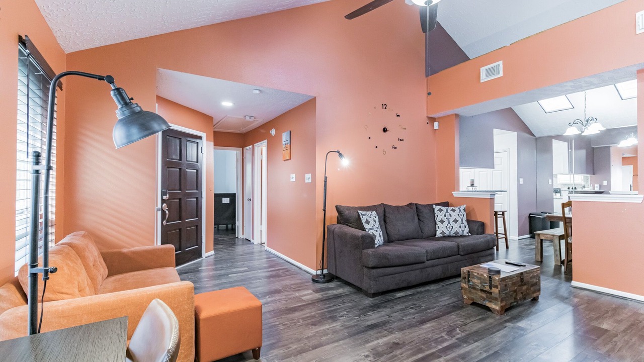 Photo of Livingroom in Greater Fondren Southwest